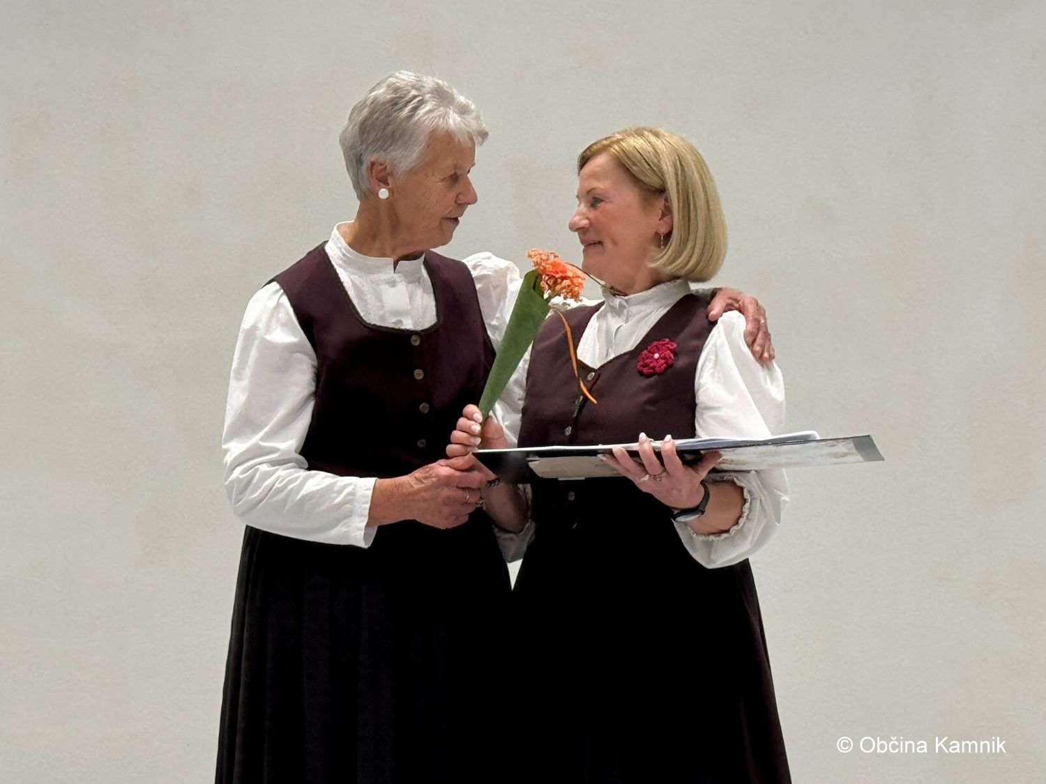 Z ljudsko pesmijo v jesenske dni (11)